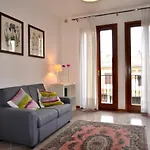 Montello A Pochi Passi Dal Centro דירה