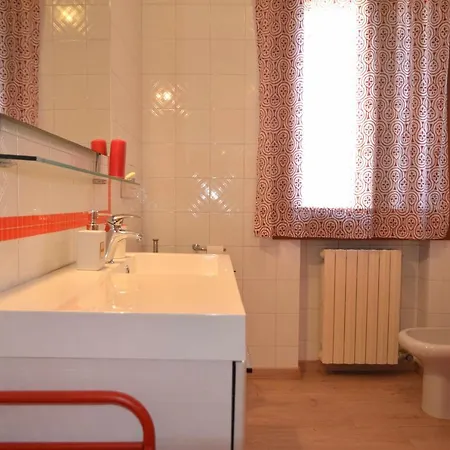 Montello A Pochi Passi Dal Centro Daire *