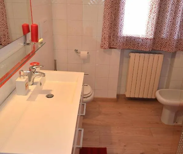 Montello A Pochi Passi Dal Centro